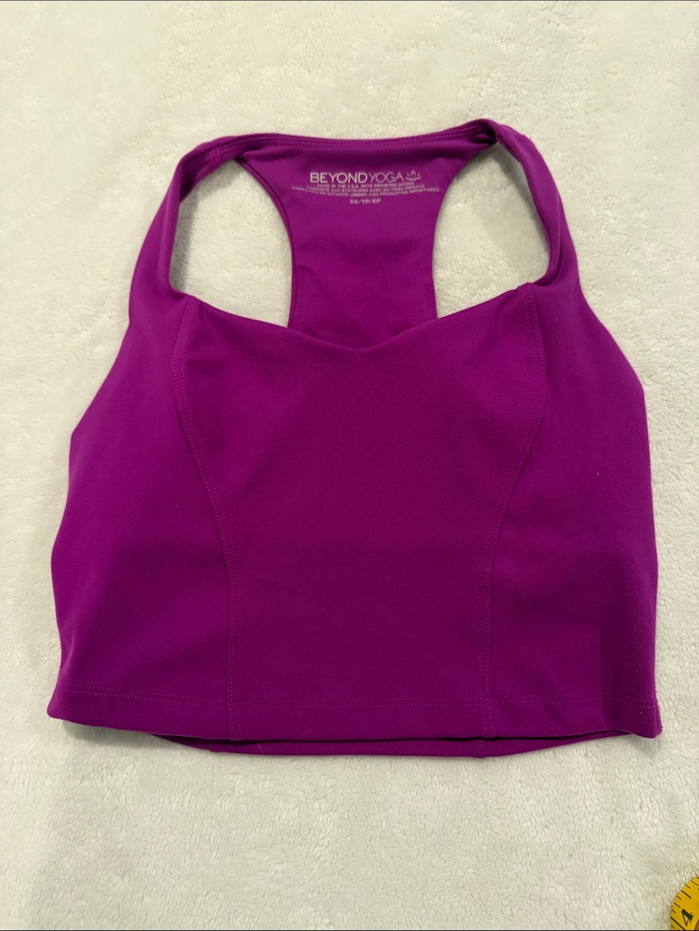 Beyond Yoga Magenta Racerback Crop Sports Bra XS EUC